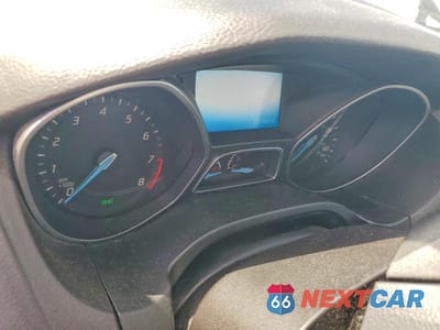 Zdjęcie 9 z 11 samochodu: 2014 FORD FOCUS TITANIUM VIN:1FADP3J21EL116950 - miniatura