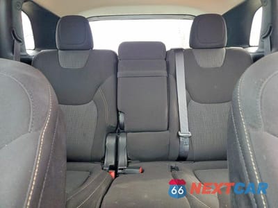 Zdjęcie 10 z 13 samochodu: 2016 JEEP CHEROKEE LATITUDE VIN:1C4PJMCS6GW259941 - miniatura