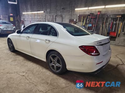 Drugie zdjęcie samochodu z przodu: 2018 MERCEDES-BENZ E 300 4MATIC VIN:WDDZF4KB2JA383579 - miniatura