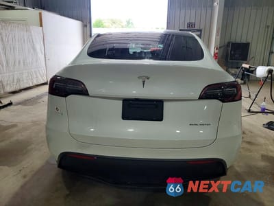 Zdjęcie 6 z 13 samochodu: 2023 TESLA MODEL Y VIN:7SAYGDEEXPF890340 - miniatura