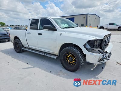 Czwarte zdjęcie samochodu z boku: 2015 RAM 1500 SLT VIN:1C6RR6GG3FS581856 - miniatura