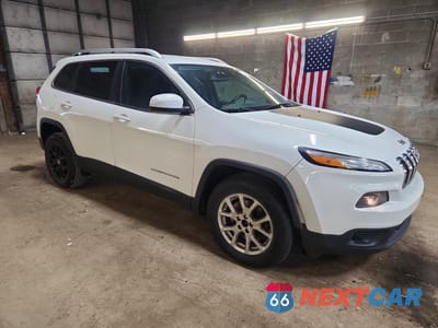 Czwarte zdjęcie samochodu z boku: 2015 JEEP CHEROKEE LATITUDE VIN:1C4PJMCB0FW793144 - miniatura