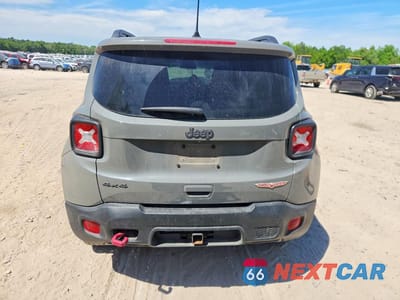 Zdjęcie 6 z 13 samochodu: 2020 JEEP RENEGADE TRAILHAWK VIN:ZACNJBC10LPL32356 - miniatura