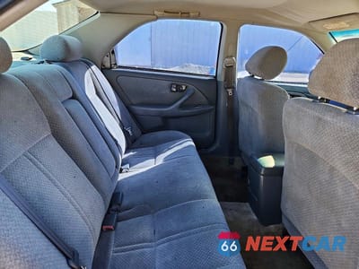 Zdjęcie 10 z 11 samochodu: 2001 TOYOTA CAMRY LE VIN:4T1BG22K91U079916 - miniatura