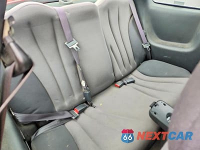 Zdjęcie 10 z 11 samochodu: 2005 PONTIAC SUNFIRE VIN:3G2JB12F45S150204 - miniatura