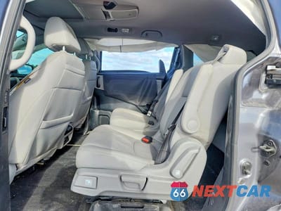 Zdjęcie 11 z 14 samochodu: 2023 HONDA ODYSSEY TOURING VIN:5FNRL6H85PB047449 - miniatura