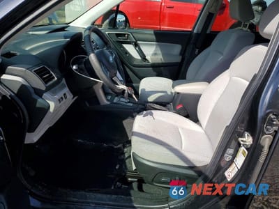 Zdjęcie 7 z 9 samochodu: 2018 SUBARU FORESTER 2.5I PREMIUM VIN:JF2SJAEC7JH579328 - miniatura