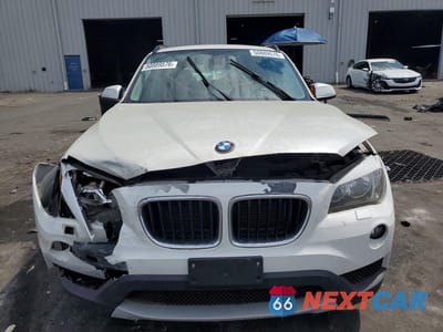 Piąte zdjęcie samochodu w środku: 2013 BMW X1 XDRIVE28I VIN:WBAVL1C55DVR81863 - miniatura