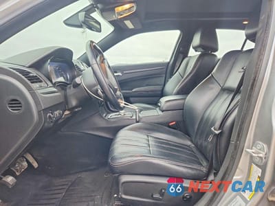 Zdjęcie 7 z 12 samochodu: 2015 CHRYSLER 300 S VIN:2C3CCAGG1FH922671 - miniatura