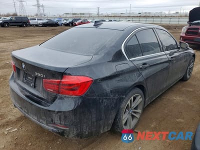 Trzecie zdjęcie samochodu z tyłu: 2018 BMW 330 XI VIN:WBA8D9G51JNU69905 - miniatura