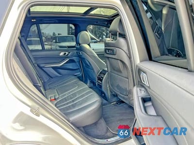 Zdjęcie 6 z 10 samochodu: 2020 BMW X5 XDRIVE40I VIN:5UXCR6C07LLL75726 - miniatura