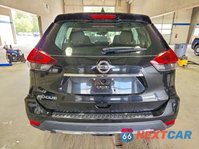 Zdjęcie 6 z 13 samochodu: 2019 NISSAN ROGUE S VIN:5N1AT2MV5KC814400 - miniatura