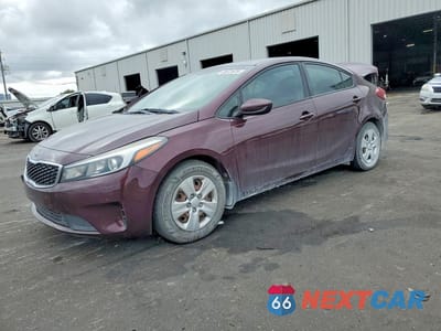 2018 KIA FORTE LX 3KPFK4A78JE169828 - główne zdjęcie licytacji z USA - miniatura