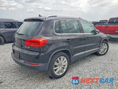 Trzecie zdjęcie samochodu z tyłu: 2012 VOLKSWAGEN TIGUAN S VIN:WVGAV7AX6CW531176 - miniatura