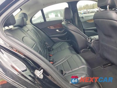 Zdjęcie 10 z 12 samochodu: 2018 MERCEDES-BENZ C 300 4MATIC VIN:55SWF4KB8JU245418 - miniatura