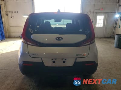 Zdjęcie 6 z 12 samochodu: 2021 KIA SOUL S VIN:KNDJ23AU2M7796460 - miniatura