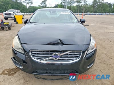 Piąte zdjęcie samochodu w środku: 2013 VOLVO S60 T5 VIN:YV1612FS0D2222635 - miniatura