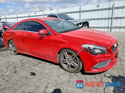 Czwarte zdjęcie samochodu z boku: 2018 MERCEDES-BENZ CLA 250 VIN:WDDSJ4EB5JN523063 - miniatura