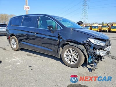 Czwarte zdjęcie samochodu z boku: 2025 CHRYSLER PACIFICA SELECT VIN:2C4RC1BG6SR523451 - miniatura