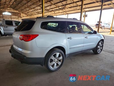 Trzecie zdjęcie samochodu z tyłu: 2010 CHEVROLET TRAVERSE LTZ VIN:1GNLRHED3AS155393 - miniatura