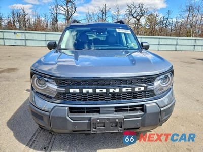Piąte zdjęcie samochodu w środku: 2025 FORD BRONCO SPORT OUTER BANKS VIN:3FMCR9CNXSRF84209 - miniatura