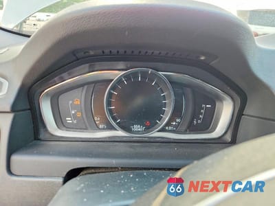 Zdjęcie 9 z 13 samochodu: 2016 VOLVO XC70 T5 PLATINUM VIN:YV4612NM1G1270466 - miniatura