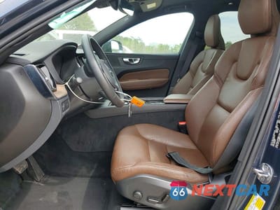 Zdjęcie 7 z 13 samochodu: 2022 VOLVO XC60 B5 MOMENTUM VIN:YV4L12DK5N1002472 - miniatura