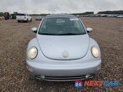 Piąte zdjęcie samochodu w środku: 2005 VOLKSWAGEN BEETLE VIN:3VWCD31Y65M301574 - miniatura