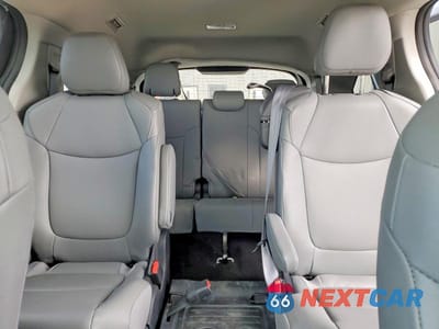 Zdjęcie 10 z 14 samochodu: 2023 TOYOTA SIENNA XLE 8-PASSENGER VIN:5TDYRKEC2PS155941 - miniatura