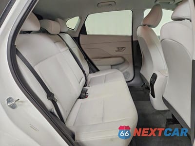 Zdjęcie 11 z 13 samochodu: 2025 HYUNDAI KONA SEL VIN:KM8HBCAB0SU308713 - miniatura