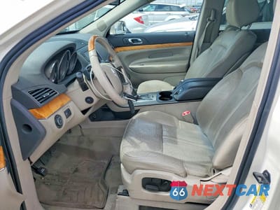 Zdjęcie 7 z 12 samochodu: 2012 LINCOLN MKT VIN:2LMHJ5AT0CBL51533 - miniatura