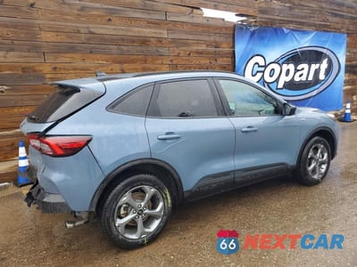 Trzecie zdjęcie samochodu z tyłu: 2025 FORD ESCAPE ST LINE VIN:1FMCU9MN8SUB34077 - miniatura
