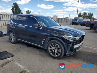 Czwarte zdjęcie samochodu z boku: 2019 BMW X5 XDRIVE40I VIN:5UXCR6C57KLB12293 - miniatura