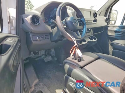 Zdjęcie 8 z 14 samochodu: 2024 MERCEDES-BENZ SPRINTER 2500 VIN:W1Y4NBHY8RT171076 - miniatura