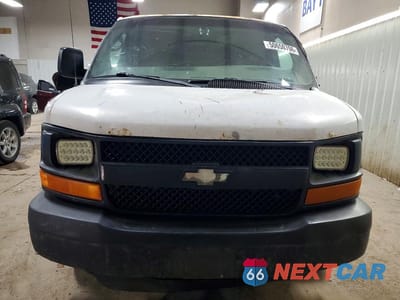 Piąte zdjęcie samochodu w środku: 2005 CHEV EXPRESS VIN:1GCGG25V051203742 - miniatura