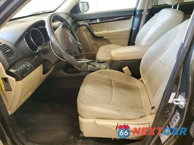 Zdjęcie 7 z 13 samochodu: 2012 KIA SORENTO LX VIN:5XYKT4A24CG227259 - miniatura