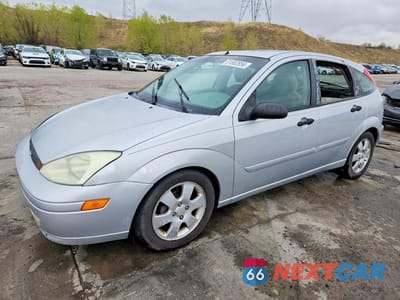 2002 FORD FOCUS ZX5 3FAHP373X2R192018 - główne zdjęcie licytacji z USA - miniatura