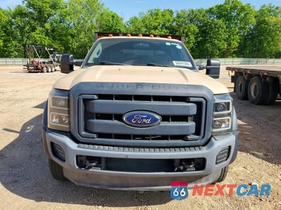 Piąte zdjęcie samochodu w środku: 2013 FORD F450 SUPER DUTY FLATBED TRUCK VIN:1FD0W4GY6DEB65850 - miniatura