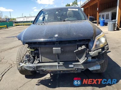 Piąte zdjęcie samochodu w środku: 2016 MERCEDES-BENZ GL 550 4MATIC VIN:4JGDF7DE4GA642297 - miniatura