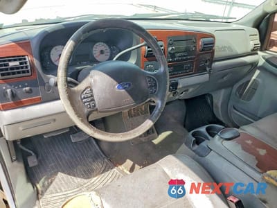 Zdjęcie 8 z 11 samochodu: 2006 FORD F350 SRW SUPER DUTY VIN:1FTWX31P06EC19541 - miniatura