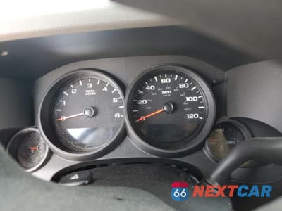 Zdjęcie 9 z 12 samochodu: 2011 CHEVROLET SILVERADO K1500 LS VIN:1GCRKREA7BZ206048 - miniatura