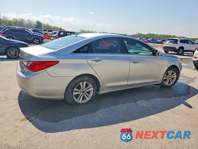 Trzecie zdjęcie samochodu z tyłu: 2013 HYUNDAI SONATA GLS VIN:5NPEB4ACXDH532705 - miniatura