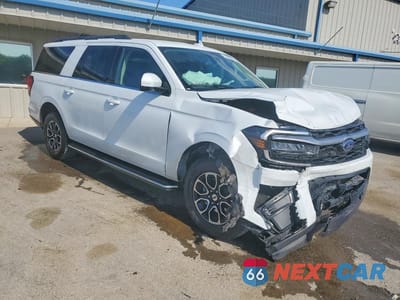 Czwarte zdjęcie samochodu z boku: 2023 FORD EXPEDITION MAX XLT VIN:1FMJK1H83PEA11484 - miniatura