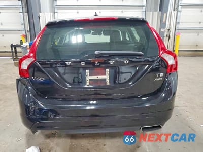 Zdjęcie 6 z 12 samochodu: 2015 VOLVO V60 PREMIER VIN:YV1612SB8F1190807 - miniatura