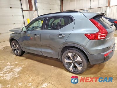 Drugie zdjęcie samochodu z przodu: 2026 VOLVO XC40 CORE VIN:YV4L12UK0T2716467 - miniatura