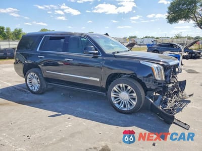 Czwarte zdjęcie samochodu z boku: 2019 CADILLAC ESCALADE PLATINUM VIN:1GYS4DKJ3KR249198 - miniatura