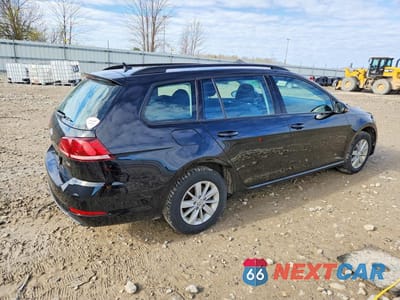 Trzecie zdjęcie samochodu z tyłu: 2018 VOLKSWAGEN GOLF SPORTWAGEN S VIN:3VWD17AU2JM763366 - miniatura