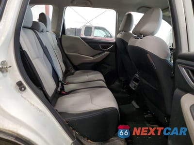 Zdjęcie 11 z 13 samochodu: 2019 SUBARU FORESTER VIN:JF2SKACC2KH424977 - miniatura
