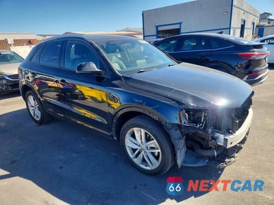 Czwarte zdjęcie samochodu z boku: 2017 AUDI Q3 PREMIUM VIN:WA1BCCFS9HR007136 - miniatura
