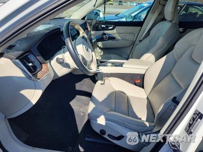 Zdjęcie 7 z 13 samochodu: 2022 VOLVO XC60 B5 MOMENTUM VIN:YV4L12RK9N1972916 - miniatura